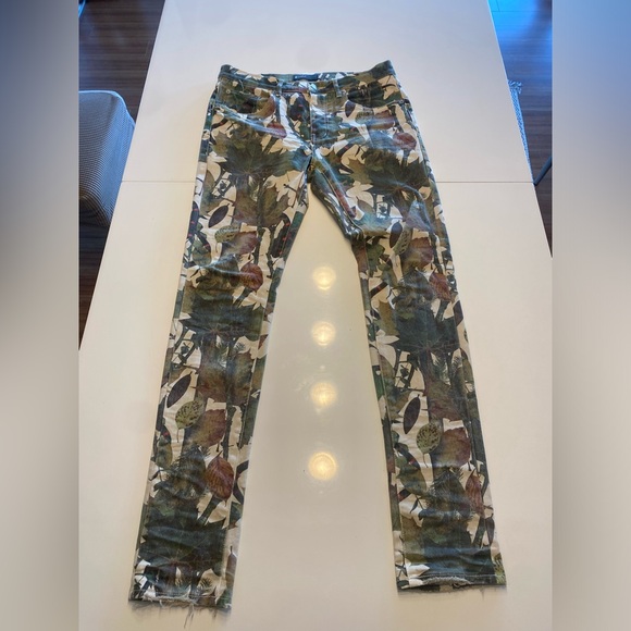 Purple Brand Snake Camo - Picture 1 of 5